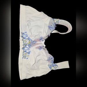 8/34. Curve Muse Chic White Bra with Blue and Yellow Lace